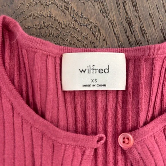 Wilfred Rose Ribbed Buttoned Top - Picture 2 of 2